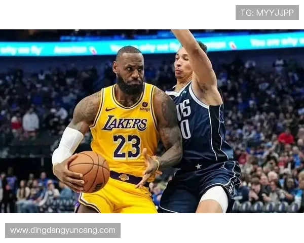 詹姆斯复出领衔湖人迎战勇士 双方核心对决引爆新赛季NBA焦点